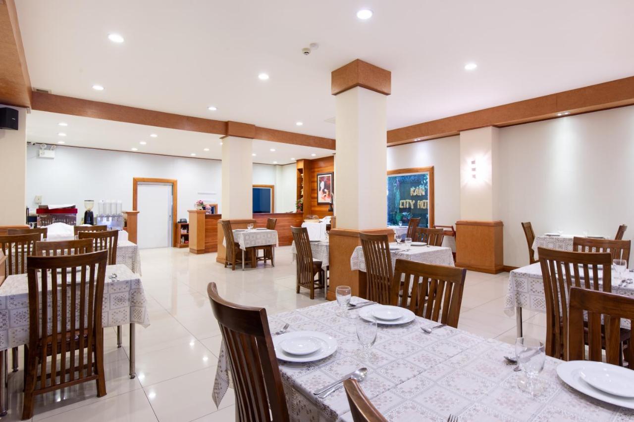 Kanchanaburi City Hotel Kültér fotó
