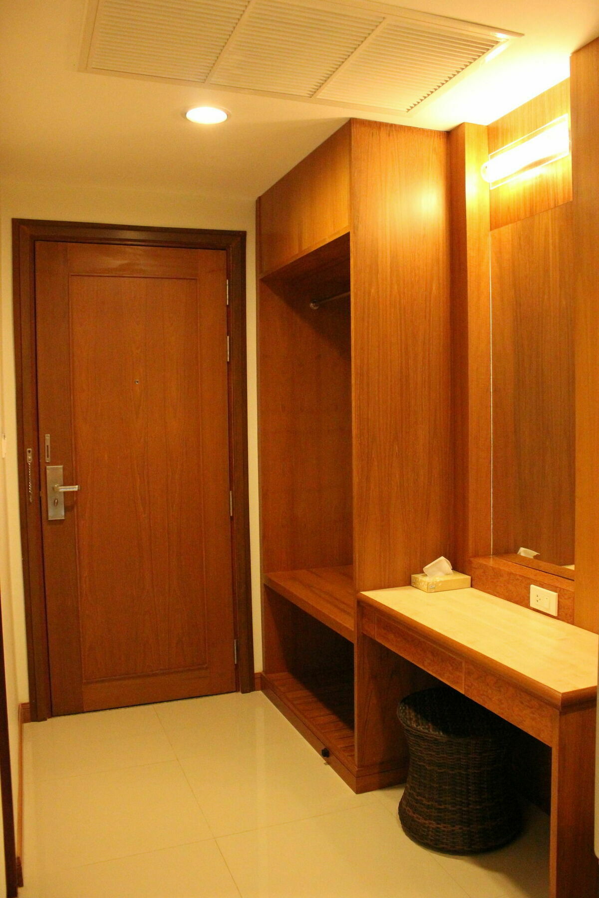 Kanchanaburi City Hotel Kültér fotó