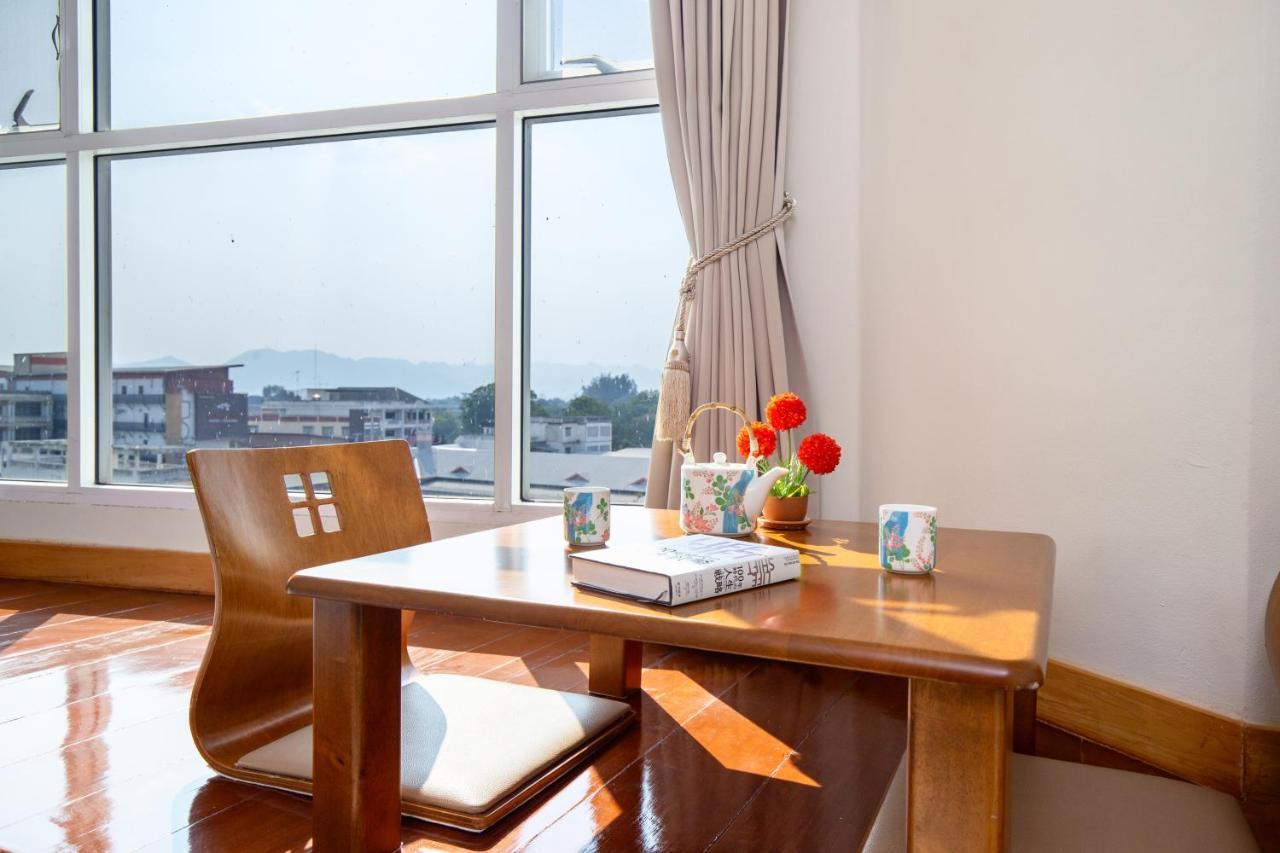 Kanchanaburi City Hotel Kültér fotó