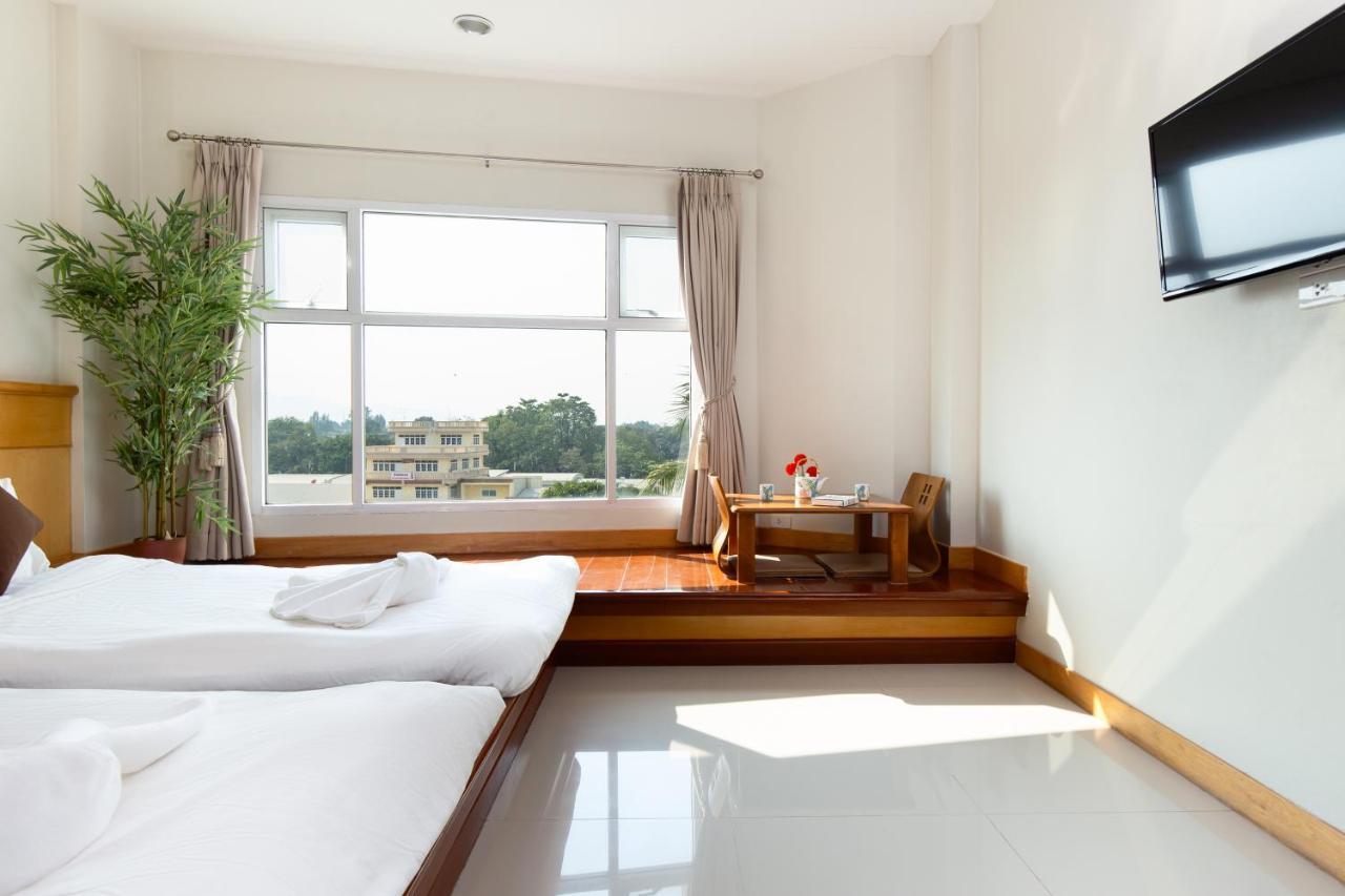 Kanchanaburi City Hotel Kültér fotó