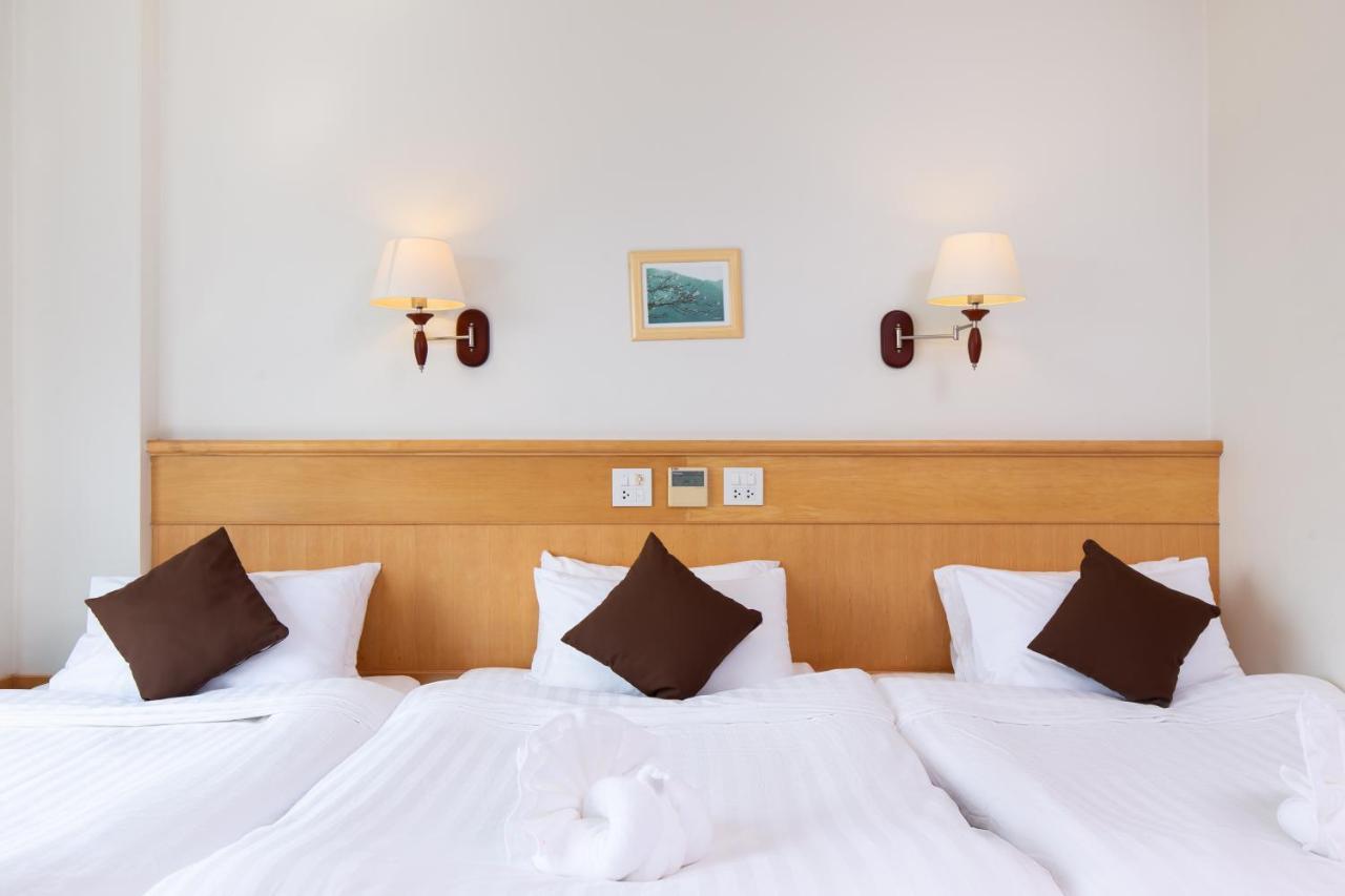 Kanchanaburi City Hotel Kültér fotó